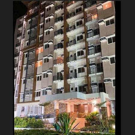 Cozy Suite Studio Type Condo In Matina Enclaves Davao Stadt Exterior foto